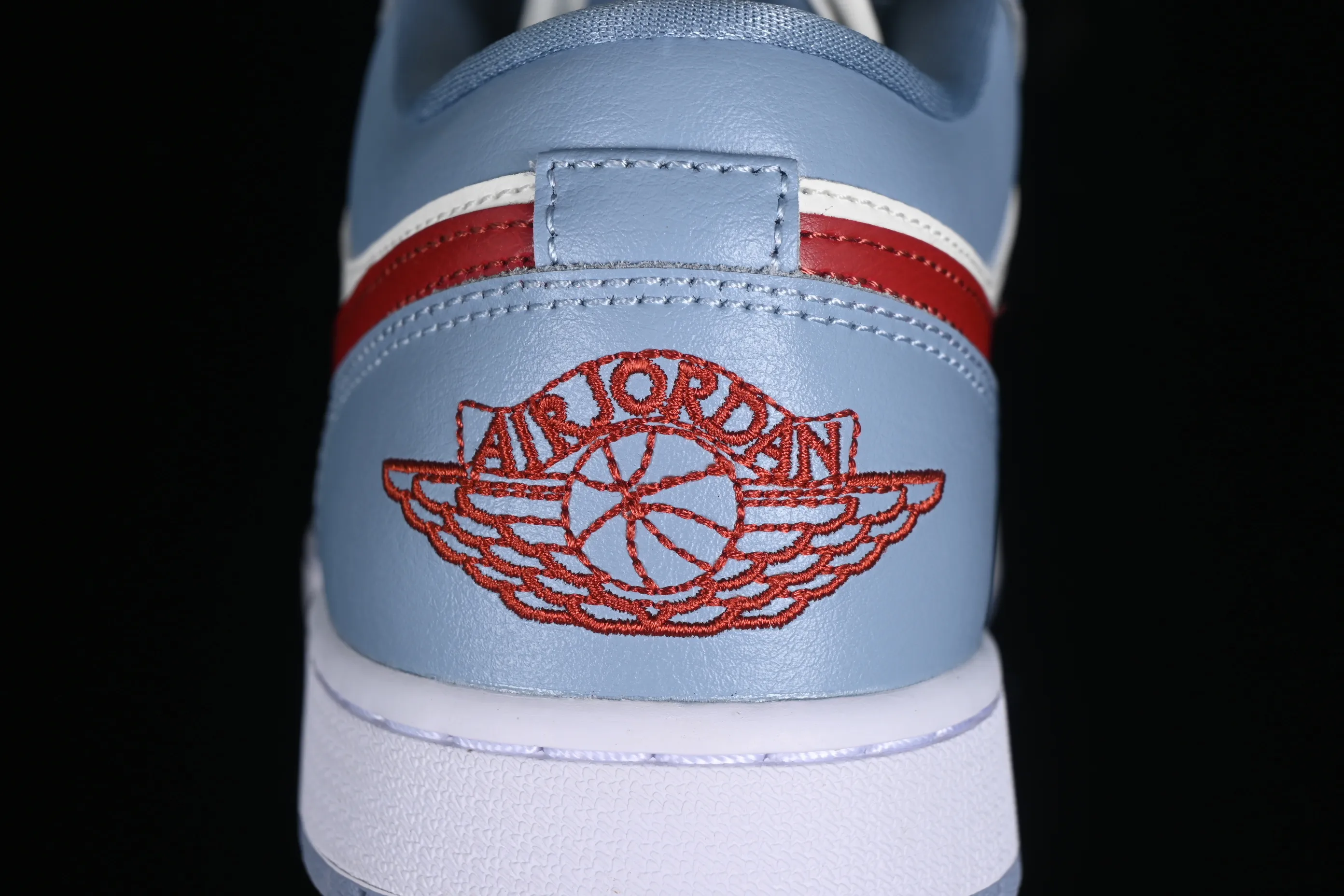 All categories Air Jordan Jordan series basketball shoes Air Jordan 1 Low G version pure original Air Jordan 1 Low AJ1 Joe 1 white blue red toe low-top cultural casual sneakers DC0774-164